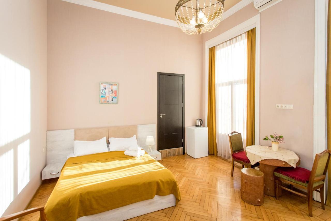 Hb Apartments Mari Brose Tbilisi Exterior photo